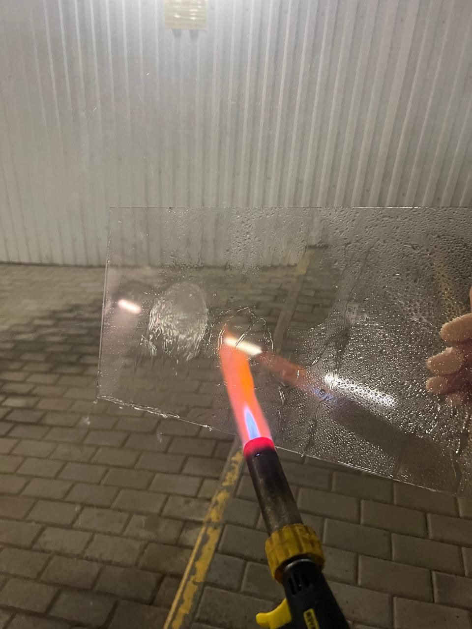 Испытание жаропрочного стекла газовой горелкой